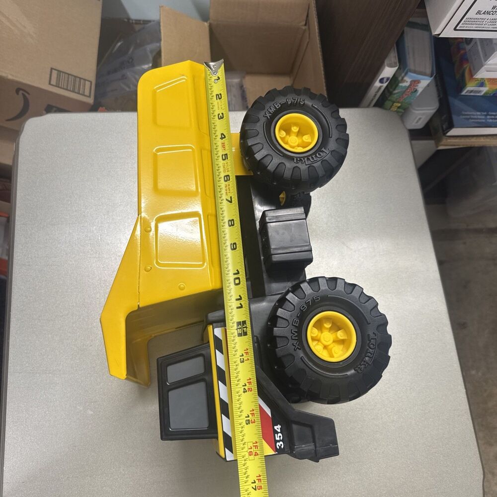 TONKA DUMP TRUCK 354 PLASTIC and METAL PRESSED STEEL YELLOW - Picture 7 of 11